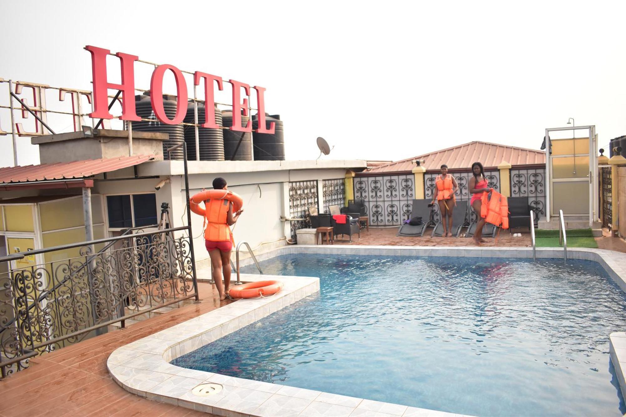 Safyad Hotel Yaoundé Exterior foto